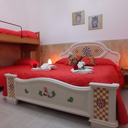Mary Home - Casa Vacanza טאורמינה חדר תמונה