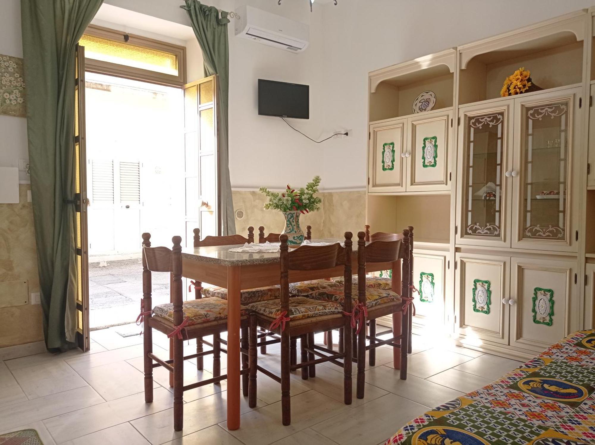 Mary Home - Casa Vacanza טאורמינה חדר תמונה